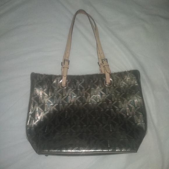 Michael Kors Purse - Picture 1 of 4